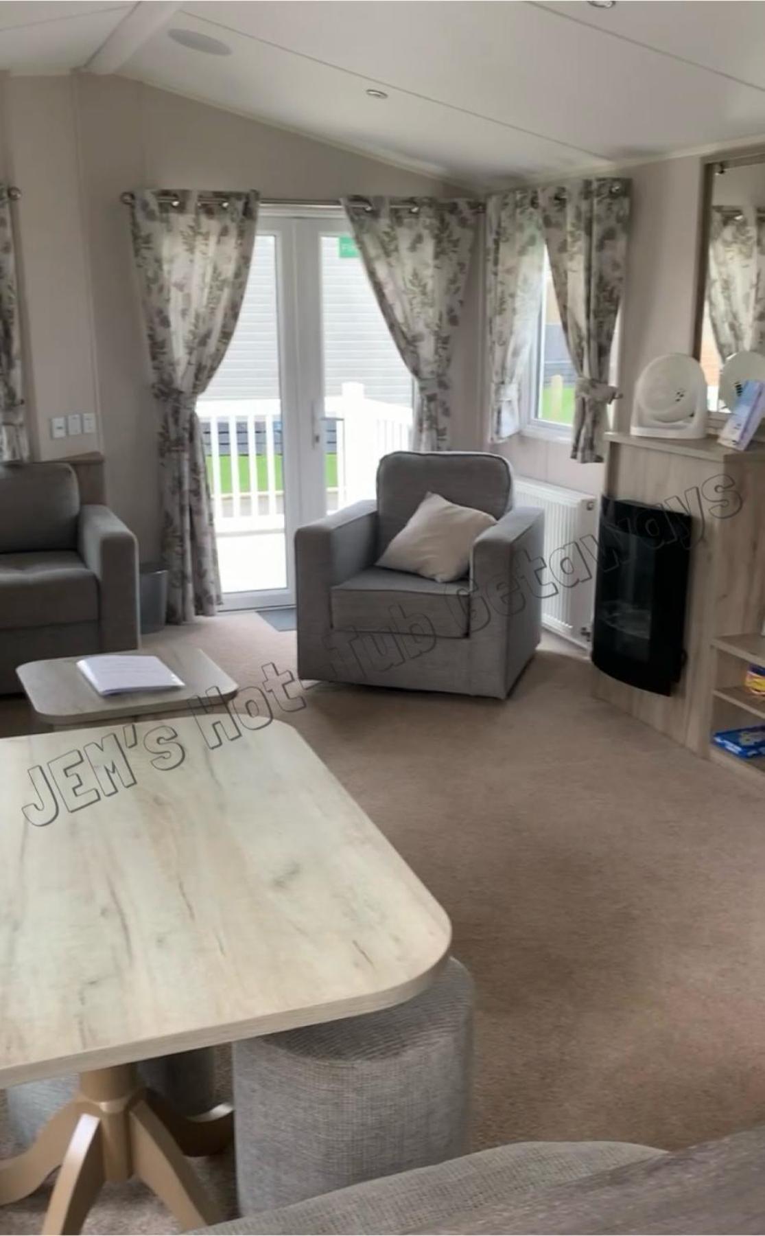 Jems Hot-Tub Getaways 6 Berth At Tattershall Lakes Esterno foto
